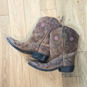 Girls cowboy boots